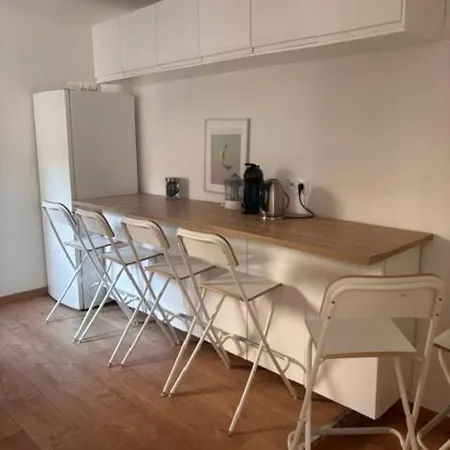 French House - Centre Hébergement de vacances